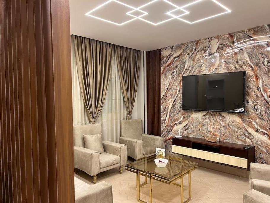 Apartment Urban Elegance @ Maadino6