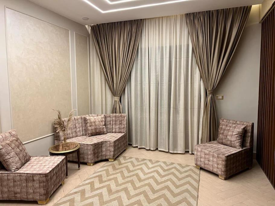 Urban Elegance @ Maadino6 * Cairo